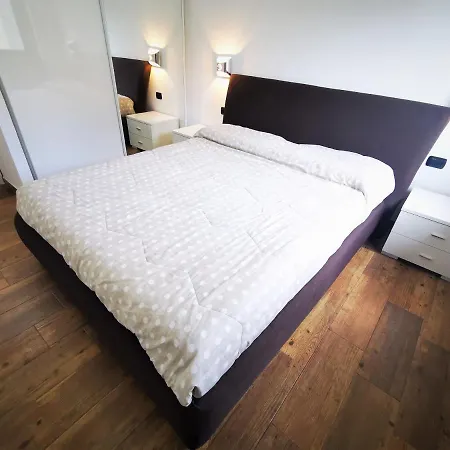 شقة Hostdomus - City Hall Suites