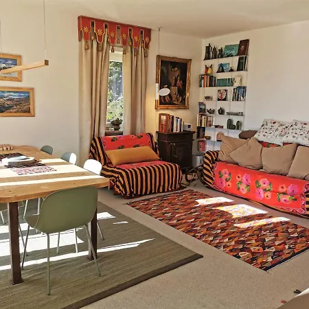 Apartment Hostdomus - City Hall Suites *