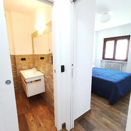 Hostdomus - City Hall Suites